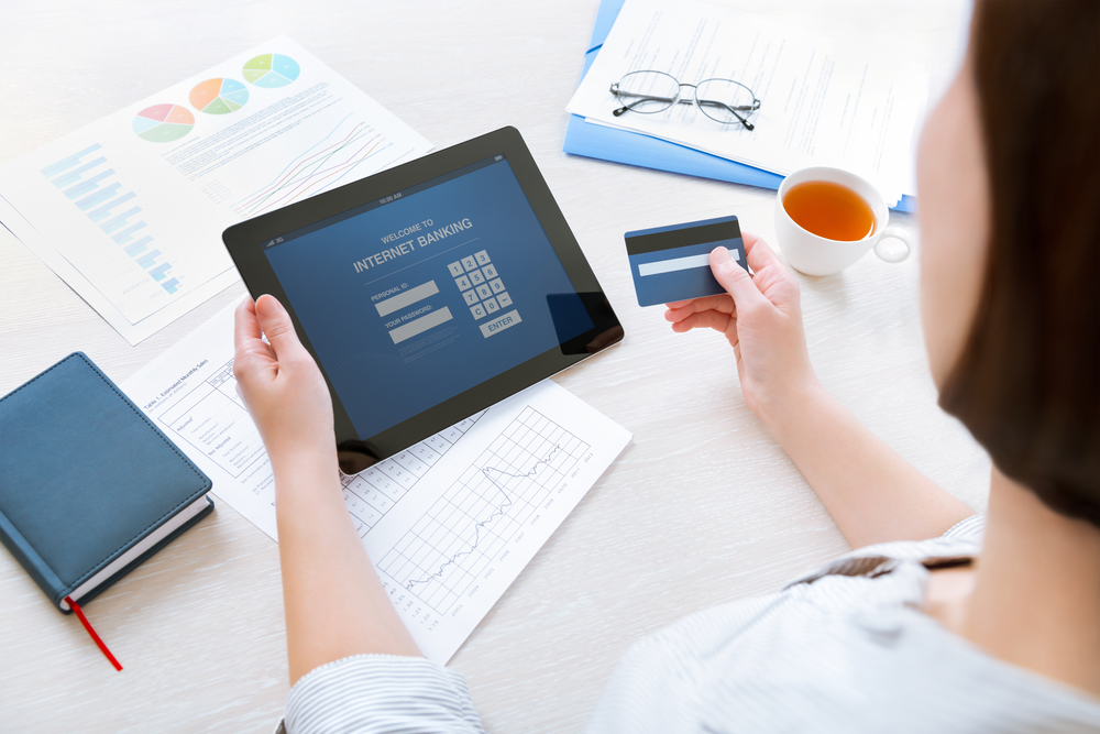 Pay Off Credit Card Balance Immediately Or Wait For Grace Period?