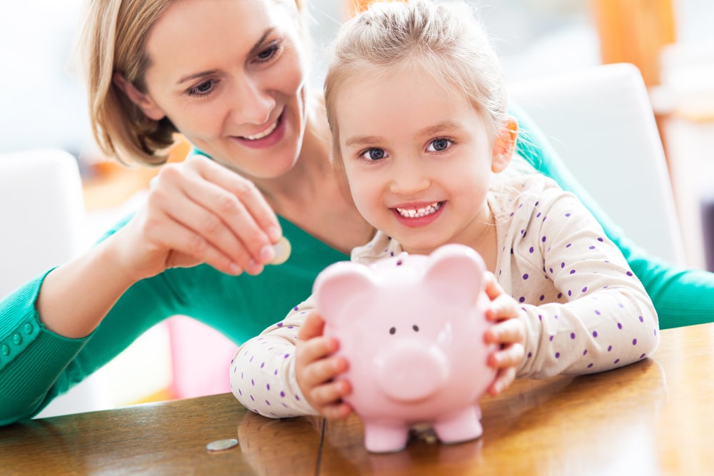 Teaching young kids about money