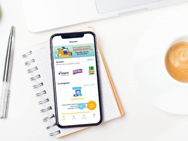 Learn how to earn free gift cards with the Fetch Rewards App!